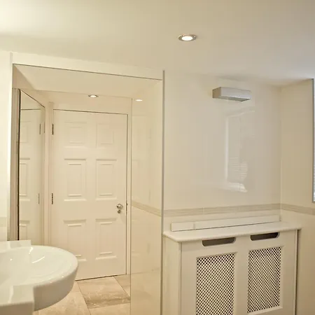 The Colin Farrell - Hiphipstay Appartement